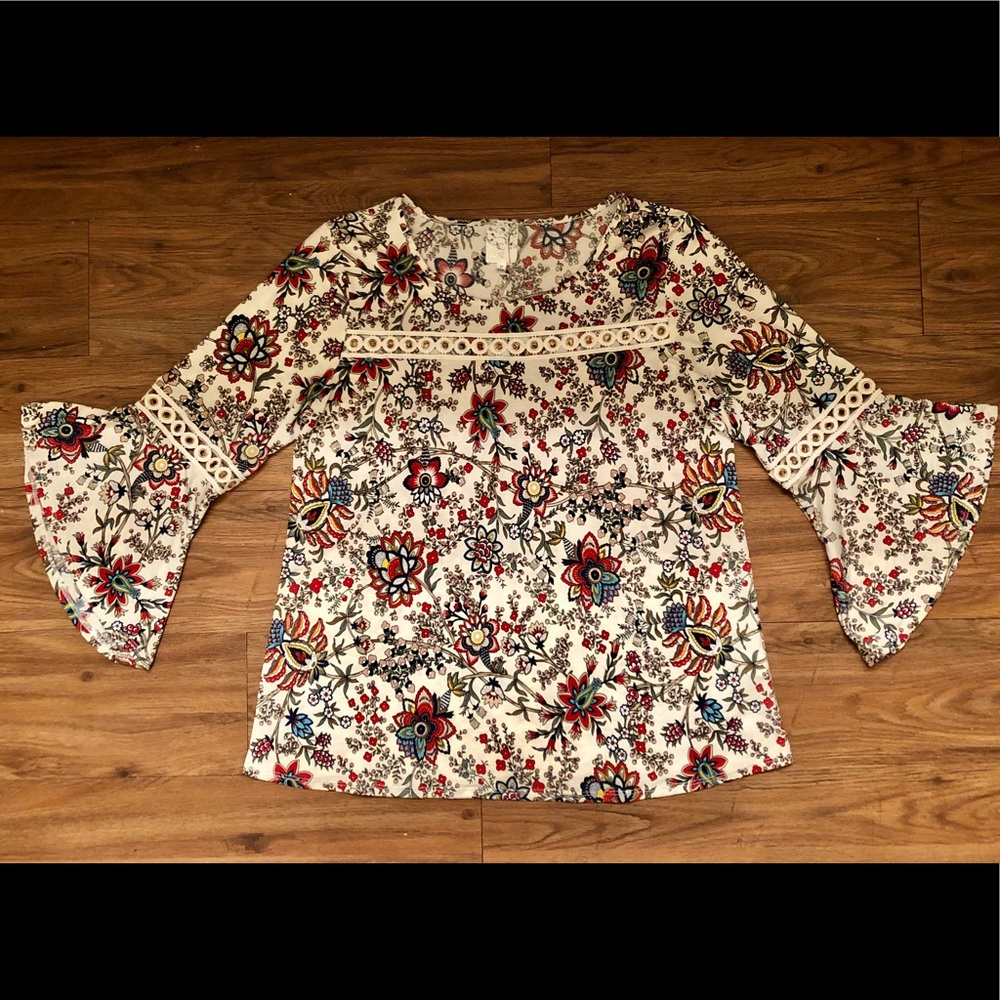 Women’s 1/4 Length Sleeve Boho Blouse-Worn Once